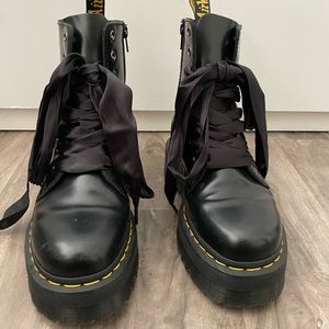 Dr. Martens Jadon